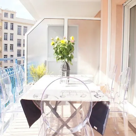 Les Rivages Apartment